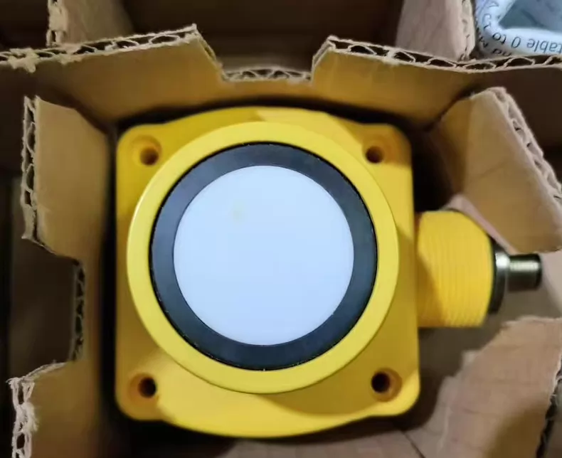 Banner Engineering Sensor QT50UPB thumbnail