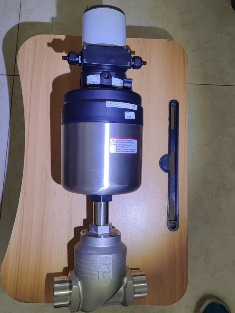 Burkert 2301 A SS Control Valve