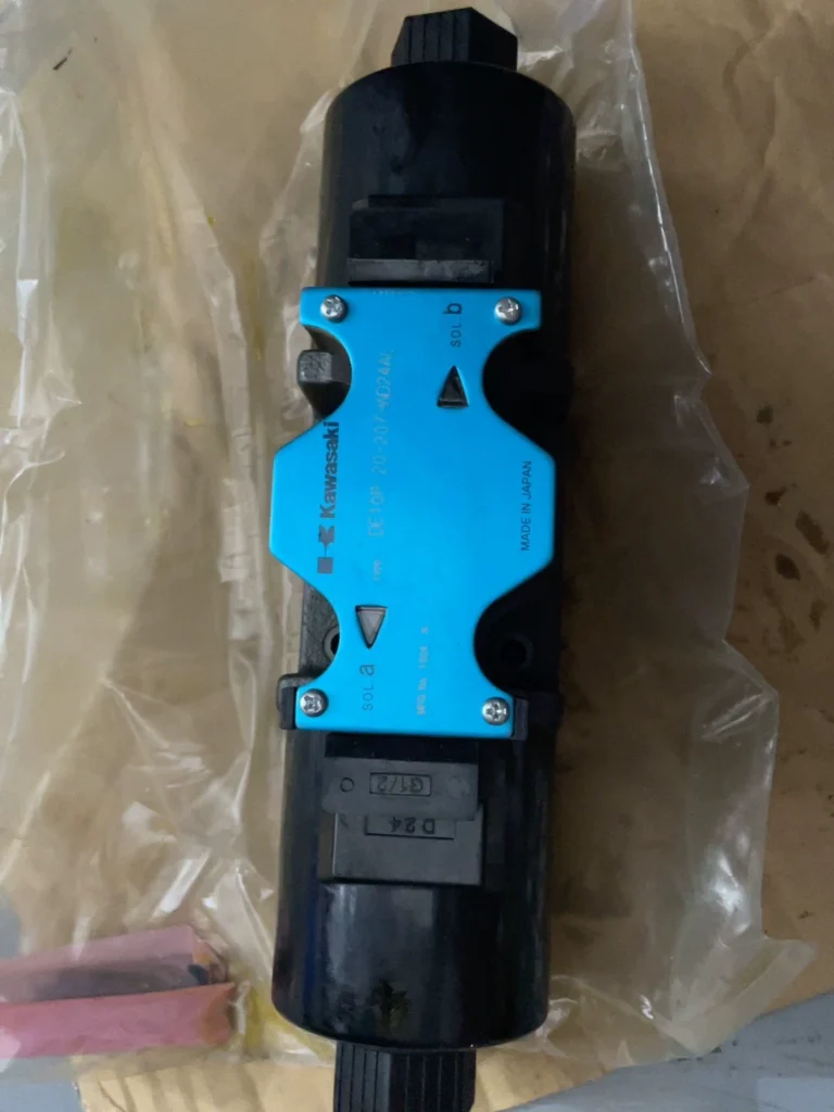 Kawasaki DE1.0P-20-207-WD24 Solenoid Valve