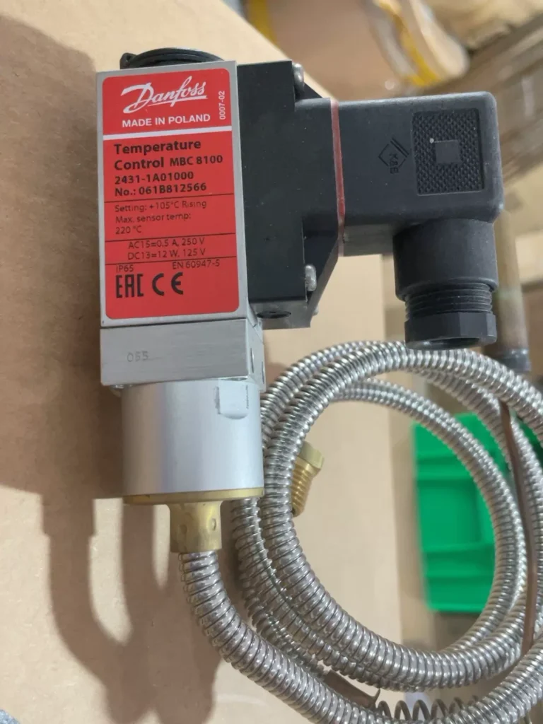 Danfoss 2431-1A01000 Temperature Controller