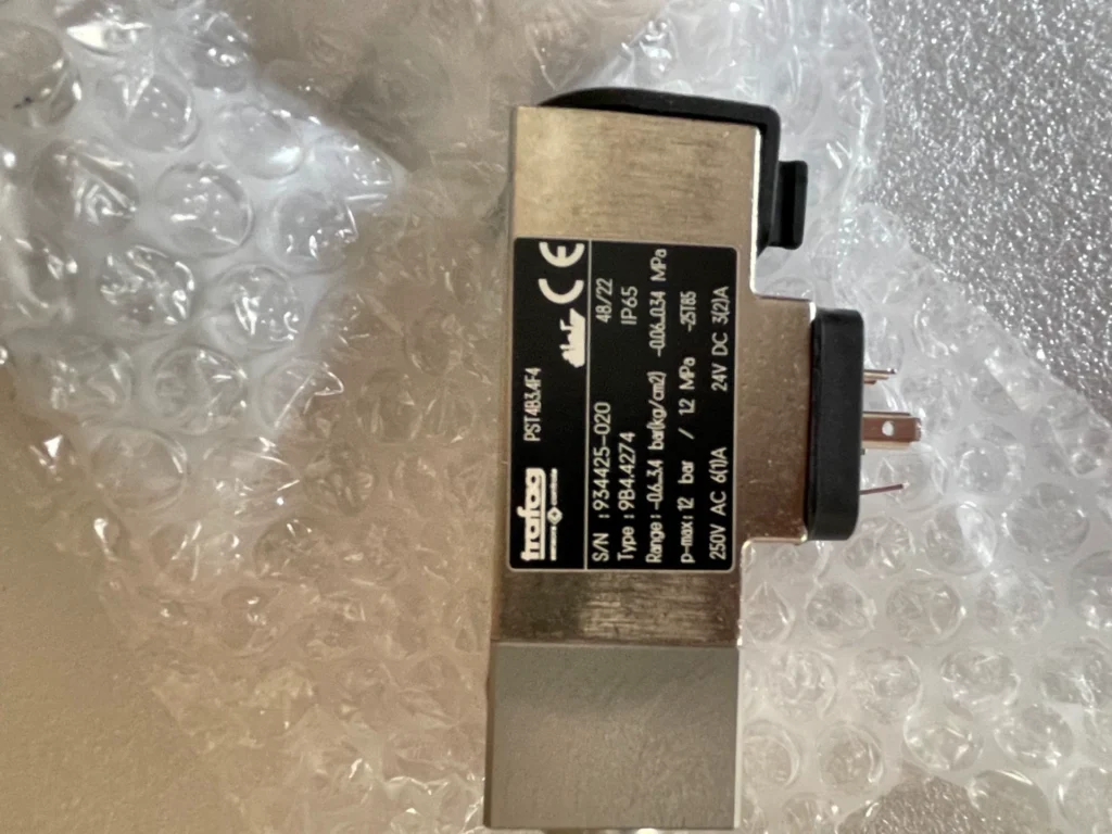 Trafag TRAFAG9B4.4274 Pressure Switch