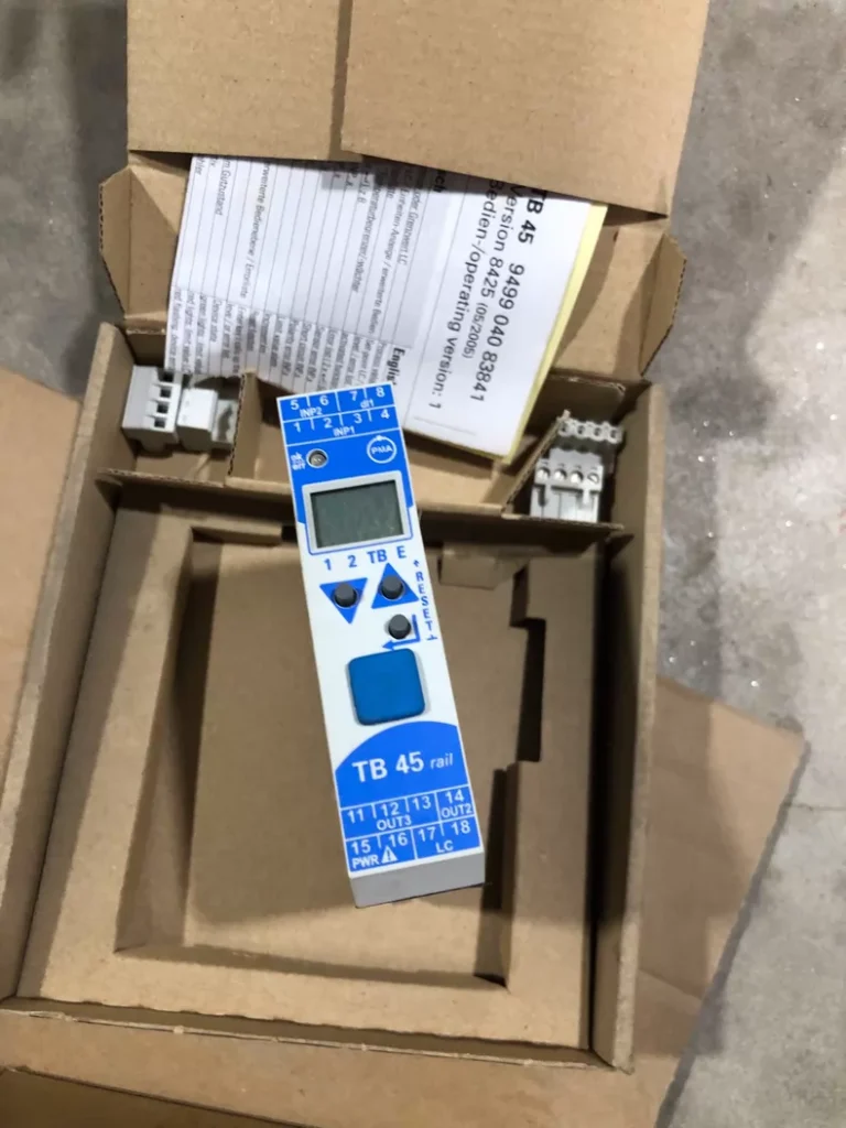 PMA TB45-110-00090-000 Temperature Controller