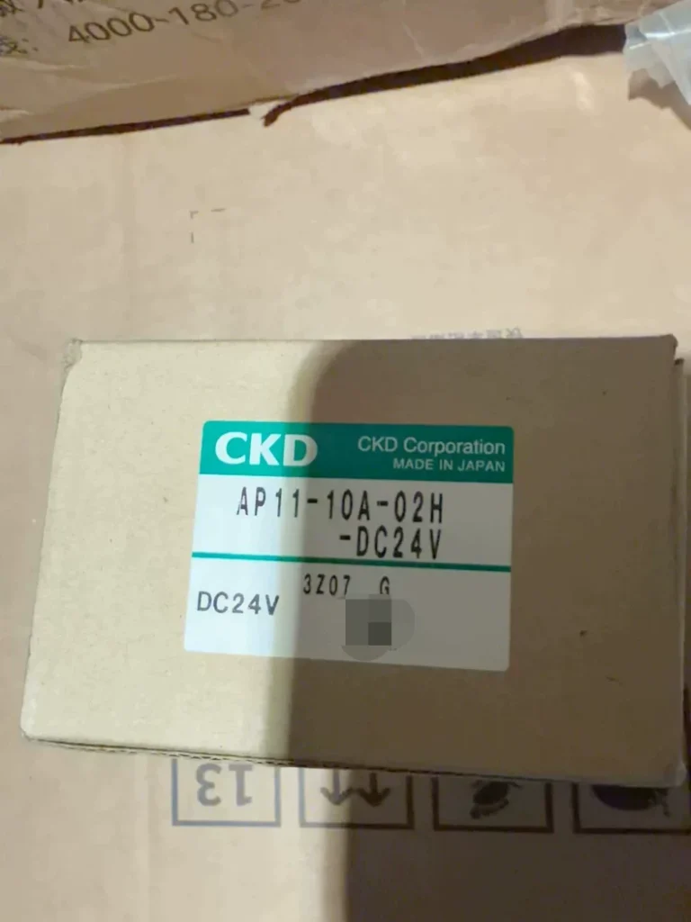 CKD AP11-10A-02H-DC24V Pilot-Operated Valve