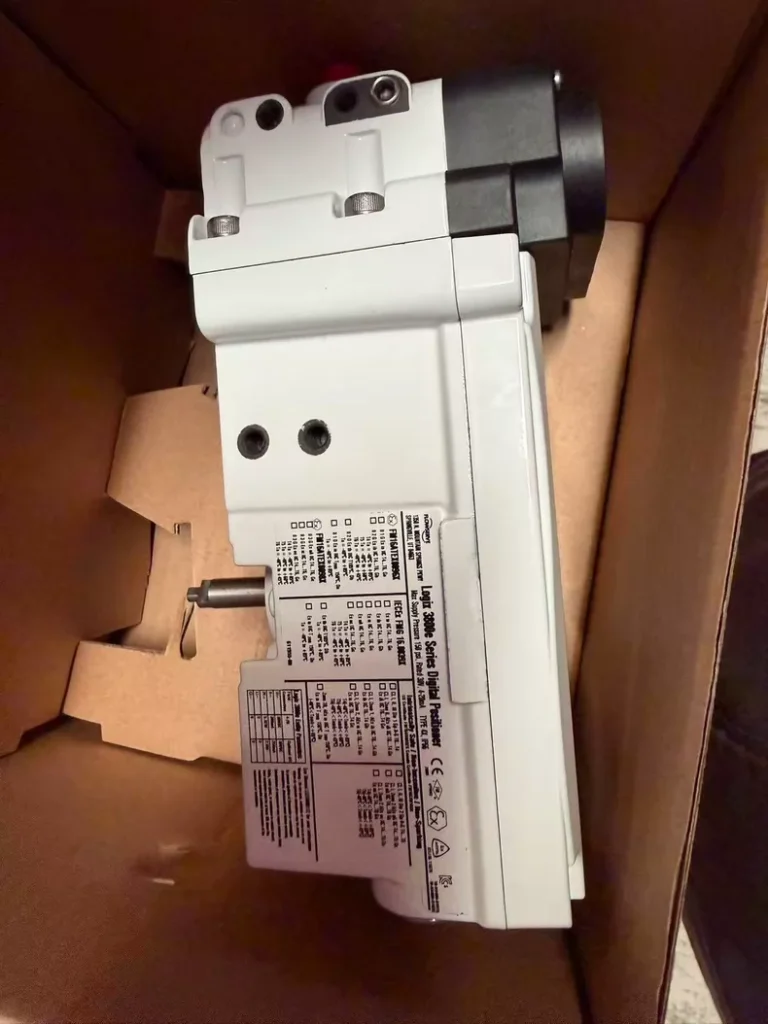 Flowserve 3820e-37EA-000 Digital Positioner thumbnail
