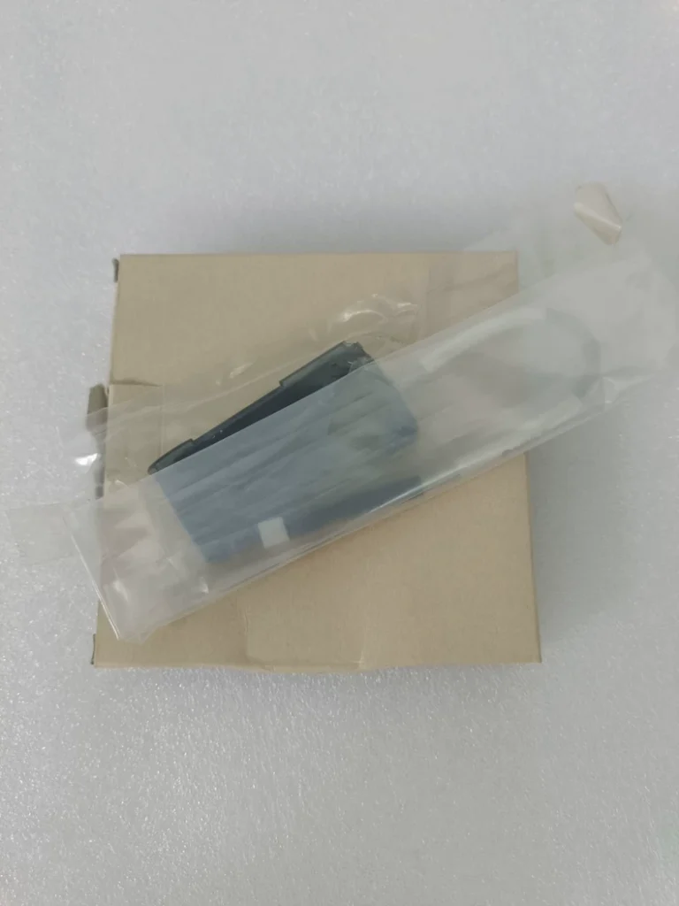 azbil HPX-AG01-1S-013 HPF-S368-A sensor thumbnail