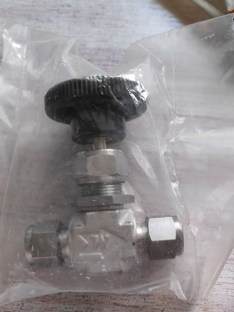 WHITEY SS-1VS6 Valve
