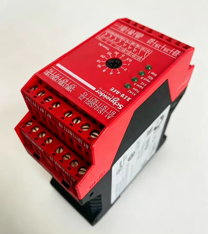 Telemecanique XPSATE5110P Safety Relay thumbnail
