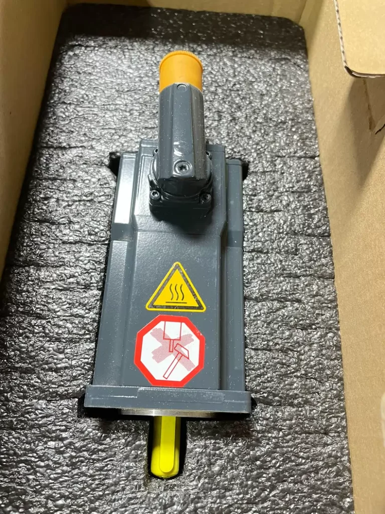 BECKHOFF AM8121-1F20-0000 Servo Motor