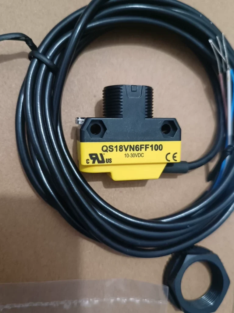 BANNER QS18VN6FF100 Photoelectric Sensor