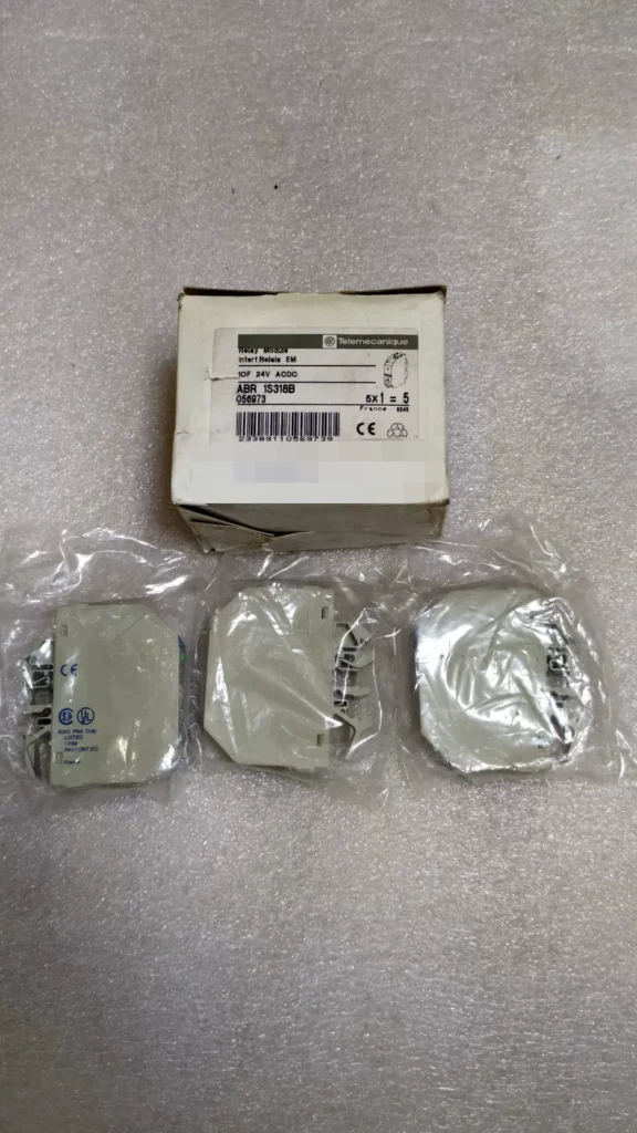 Schneider ABR-1S318B output interface module