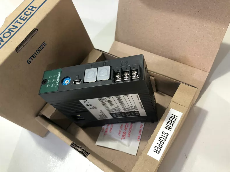 SAMWONTECH TLC990M-83 Temperature Controller thumbnail