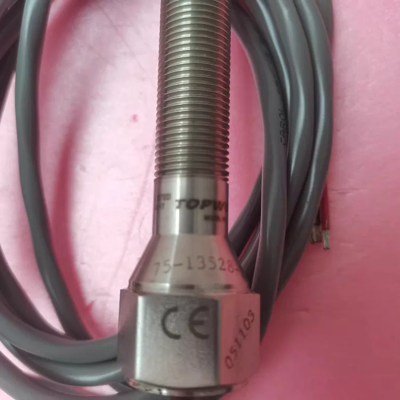 TopWorx 75-13528-B3 Proximity Limit Switch thumbnail