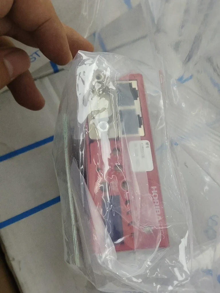HORIBA SEC-Z722JX digital mass flow controller thumbnail