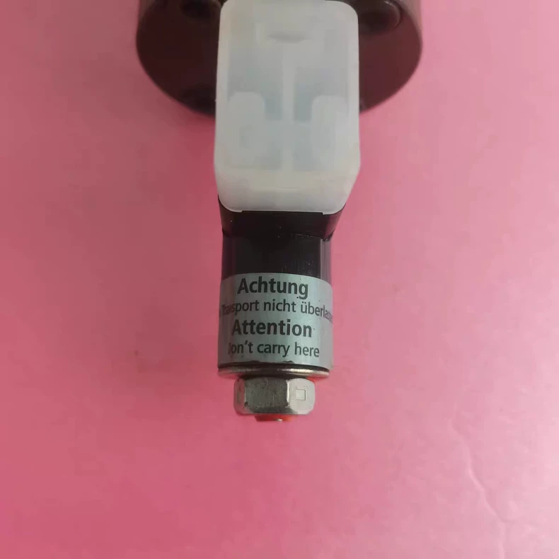 Rexroth R900915823 2FRE10-44/60LBK4M Valve thumbnail