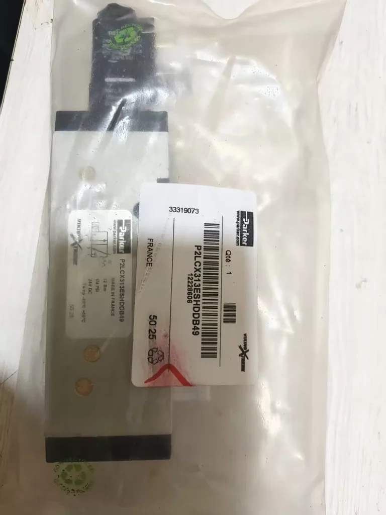Parker P2LCX313ESHDB49 Valve thumbnail