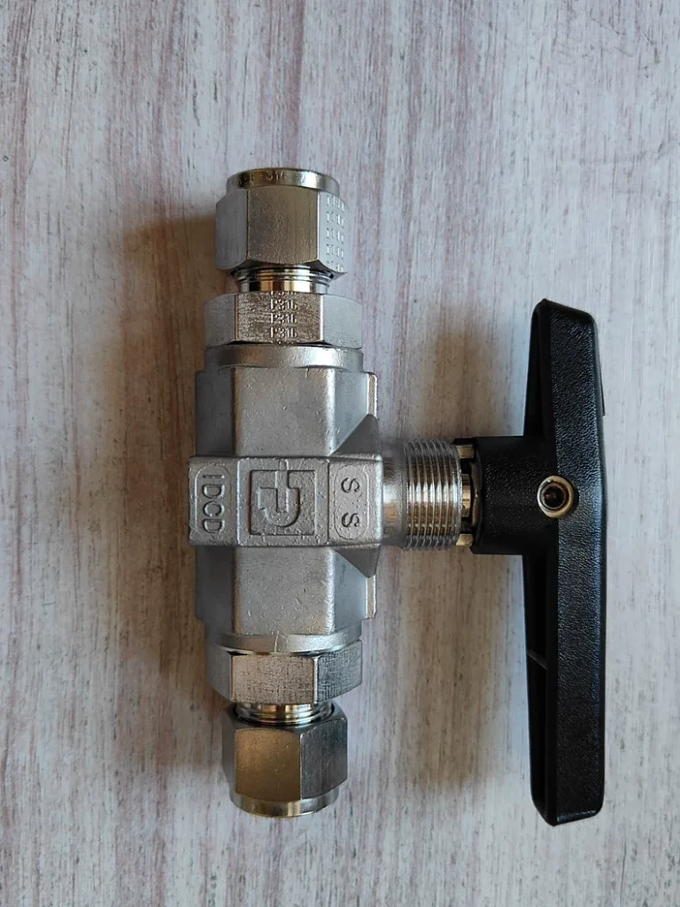 Parker 8A-B8LJ2-SSP Ball Valve thumbnail