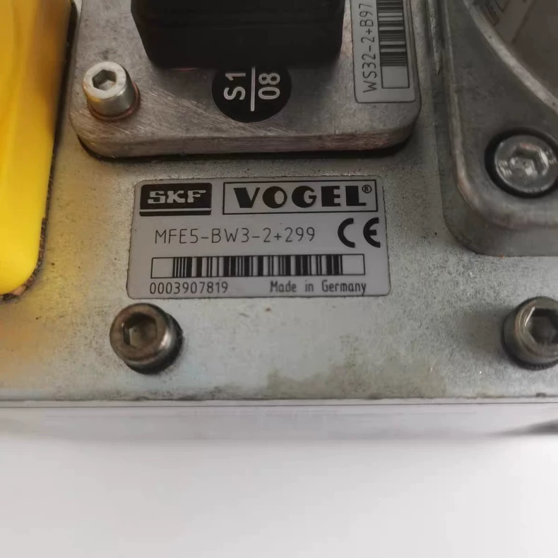 SKF MFE5-BW3-2/DU56N2075+299 lubrication pump thumbnail