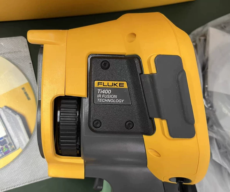 Fluke Ti400 Infrared Camera with Fluke Connect thumbnail