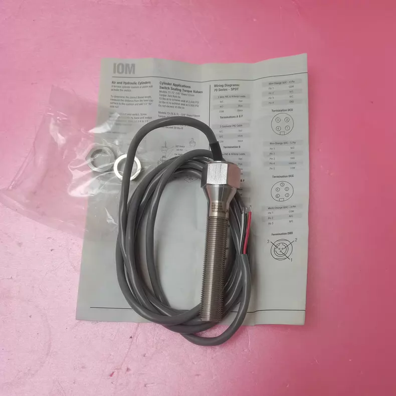 TopWorx 75-13528-B3 Proximity Limit Switch thumbnail