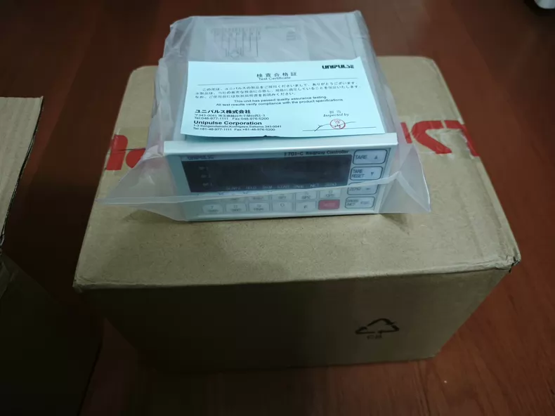 UNIPULSE F701-C Weighing Controller