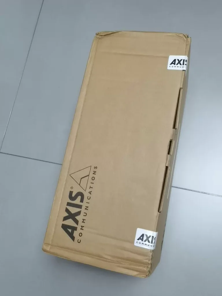 Axis Q1798-LE Network Camera thumbnail