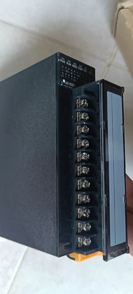 Azbil NX-D35NT4C20 Temperature Control Module