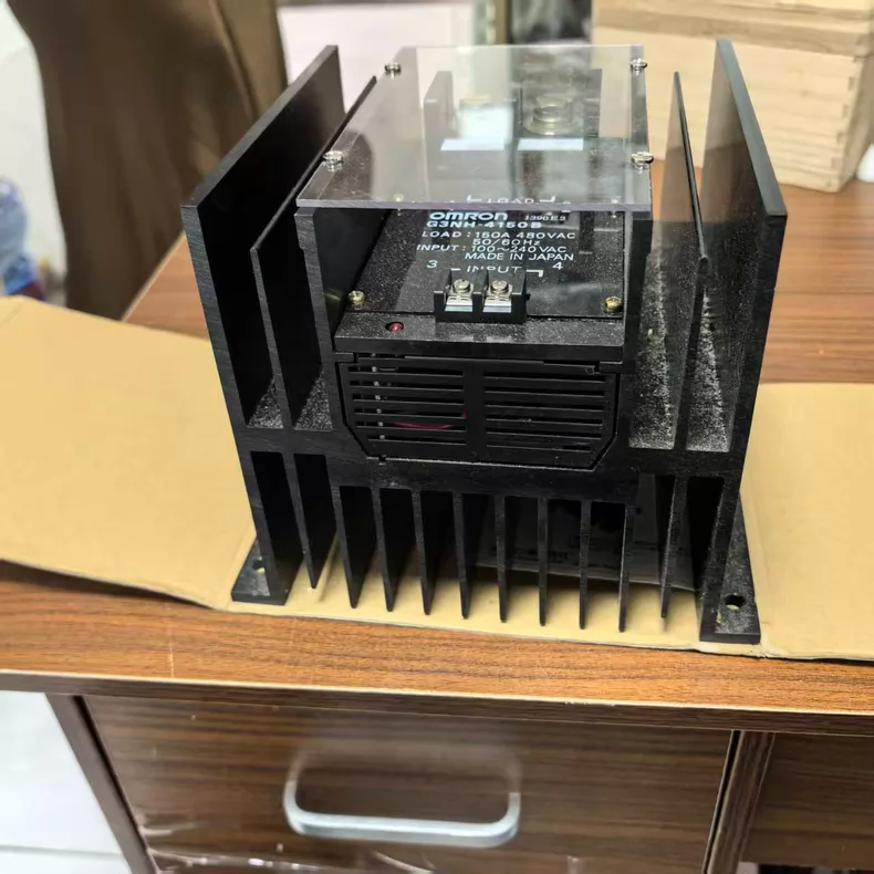 OMRON G3NH-4150B Solid State Relay thumbnail