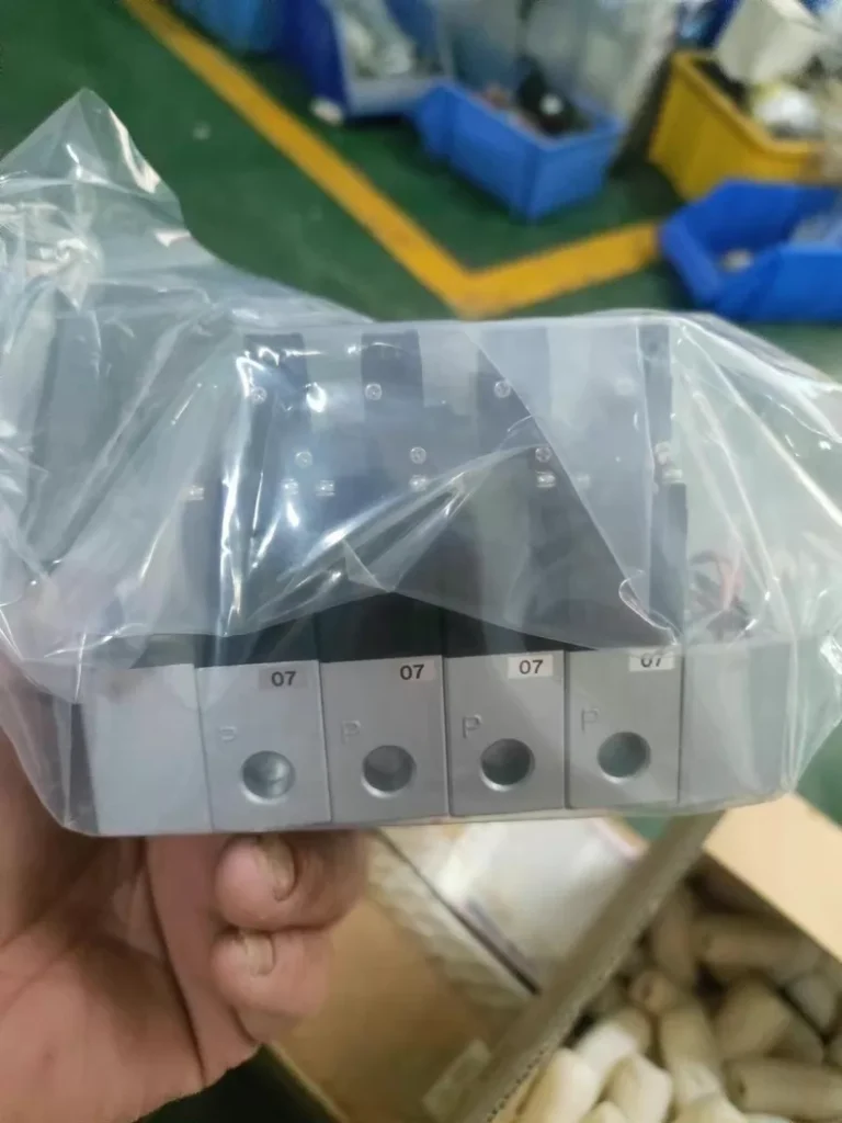Koganei AMED07-E1-02-PSL Valve thumbnail