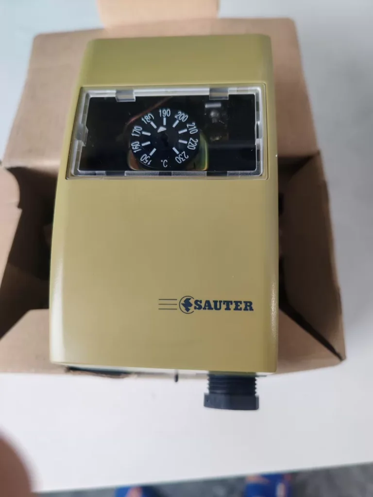 Sauter RAK82.4/3753T Thermostat thumbnail