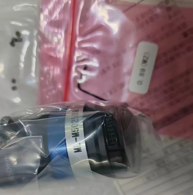 Moritex ML-M5025UR Industrial lens thumbnail