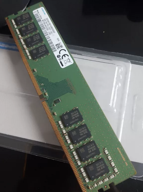 Samsung M378A1K43CB2-CRC thumbnail