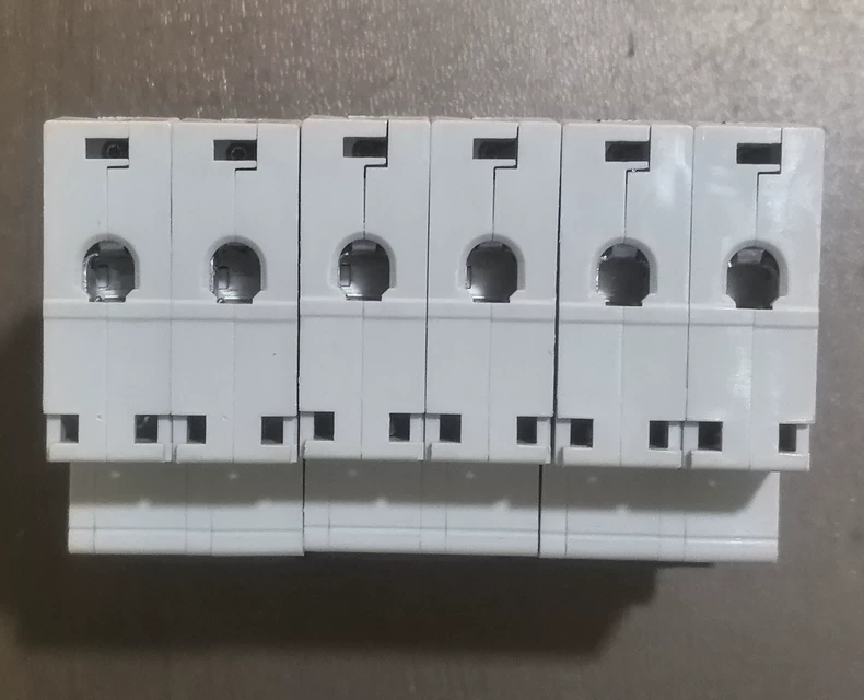 Merlin Gerin Multi9 C65H D16 Miniature Circuit Breaker thumbnail