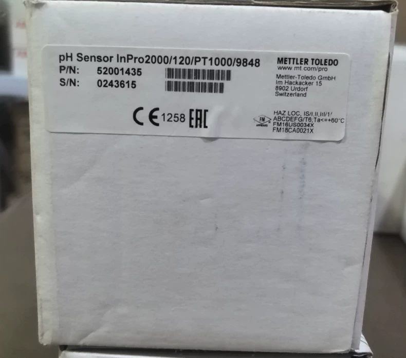 Mettler Toledo InPro2000/120/PT1000/9848 pH Sensor thumbnail