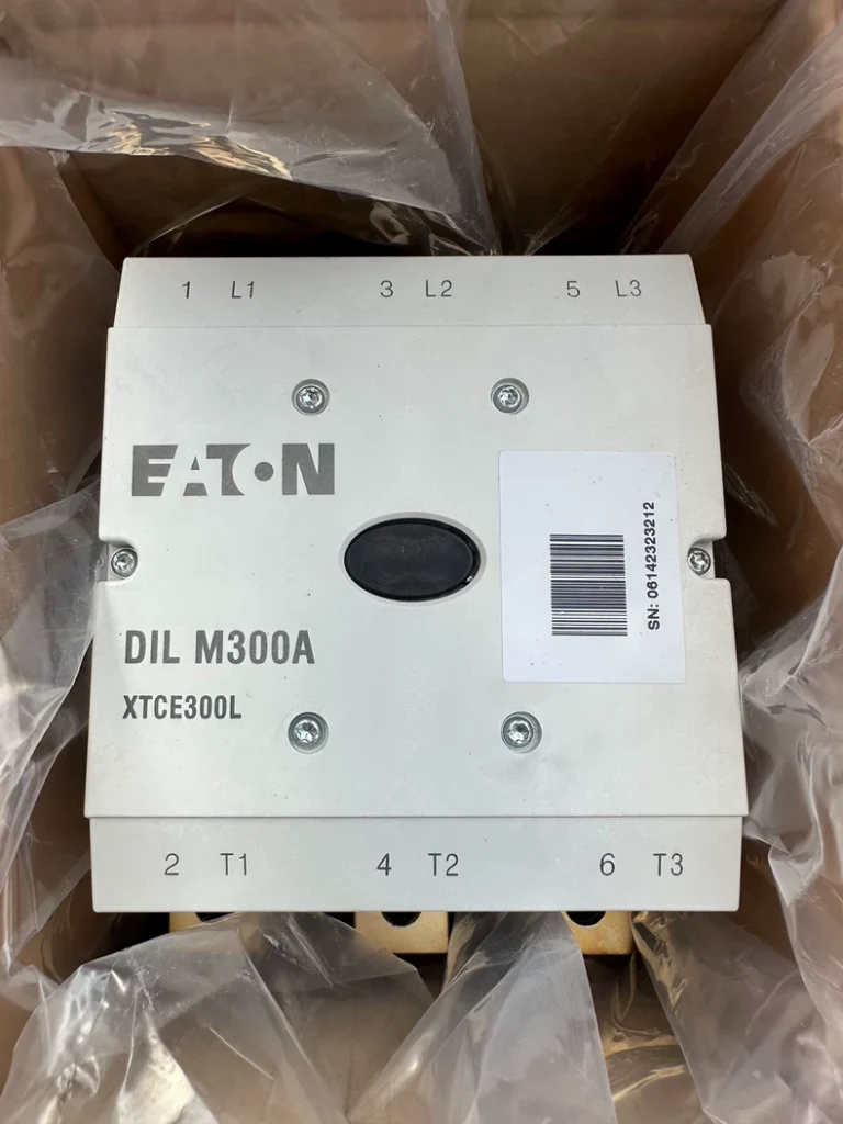 Eaton DILM300A/22 (XTCE300L22A / RA250) Contactor thumbnail