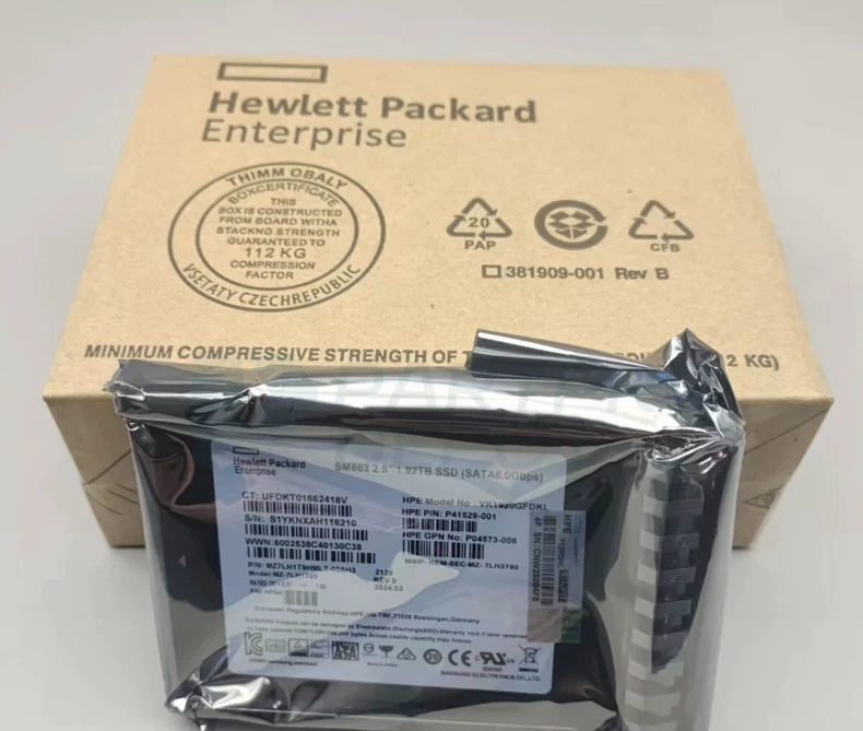 HPE P19951-B21 Solid State Drive