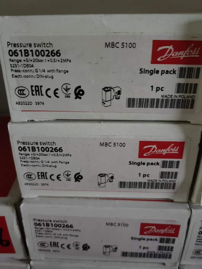 Danfoss 061B100266 Switch enlarged view