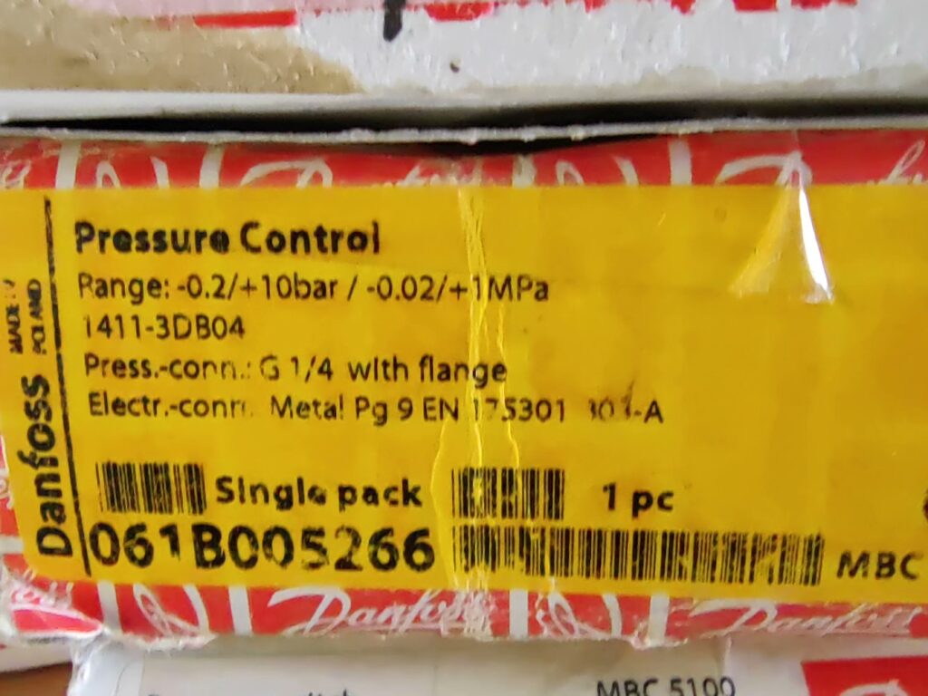 Danfoss 061B005266 Switch