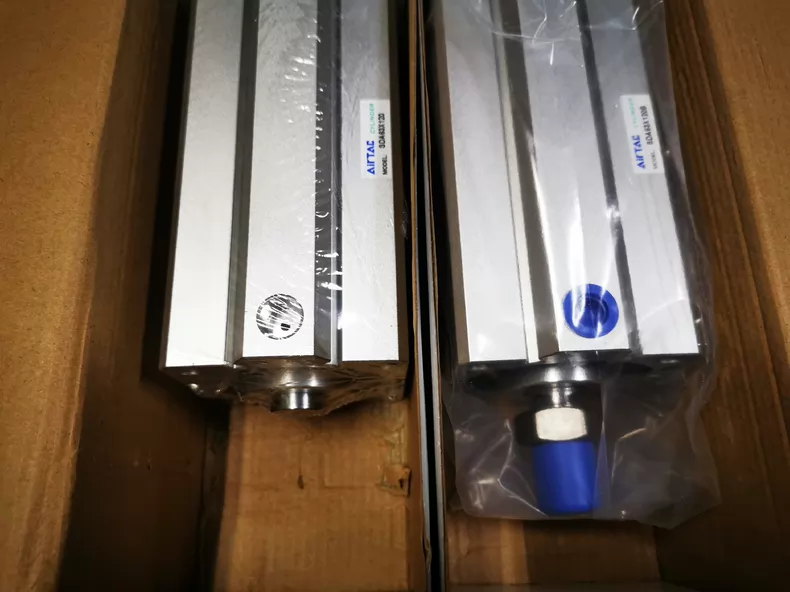AirTAC SDA63X120 Pneumatic Cylinder thumbnail