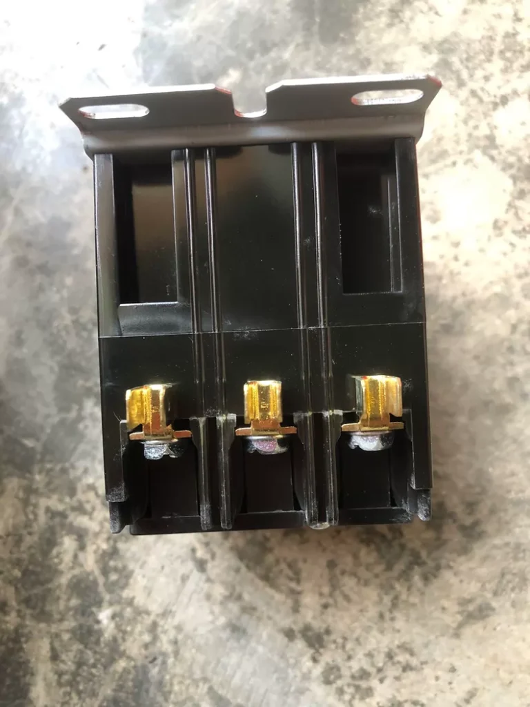 Goodspec HLC-3XQ01CY AC Contactor thumbnail
