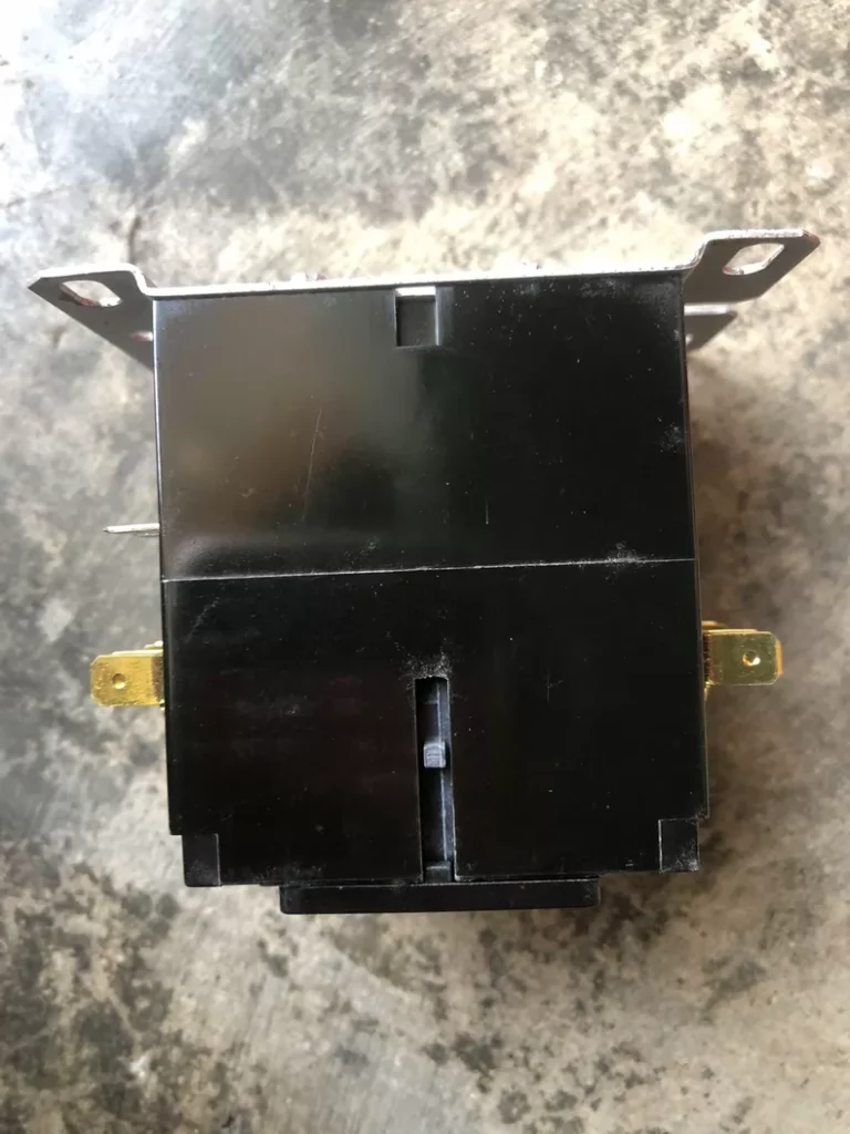 Goodspec HLC-3XQ01CY AC Contactor thumbnail