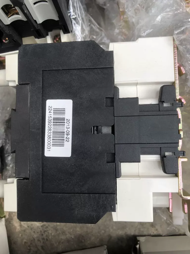 CHINT CJX2-6508 Contactor thumbnail
