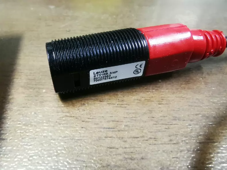 Leuze ET318B.3/4P Switch thumbnail