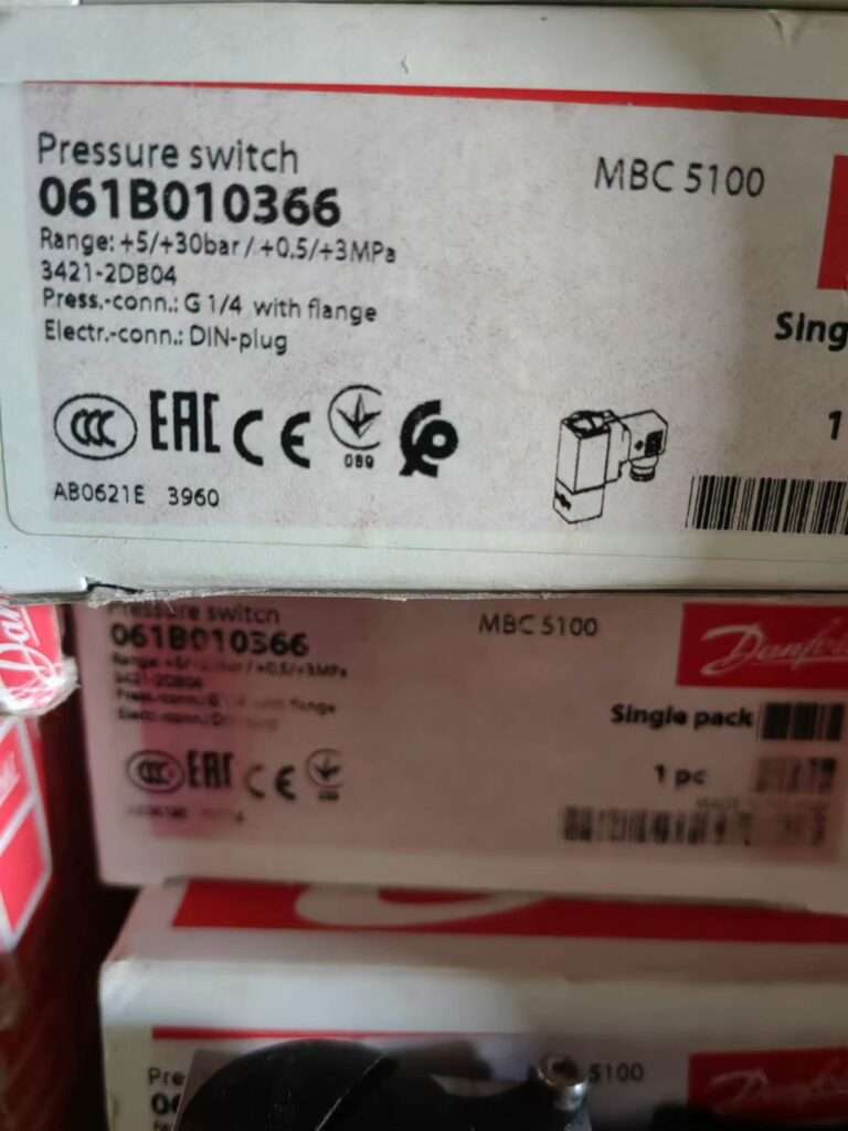 Danfoss 061B010366 Switch