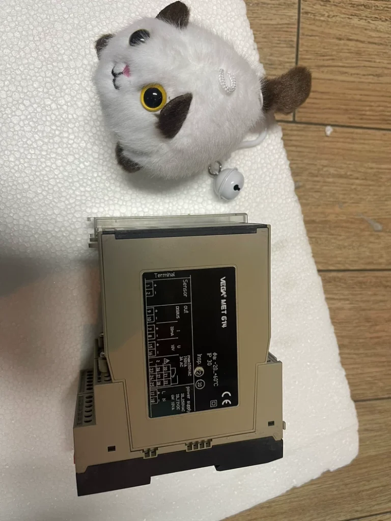 VEGA VEGAMET 614 Controller thumbnail