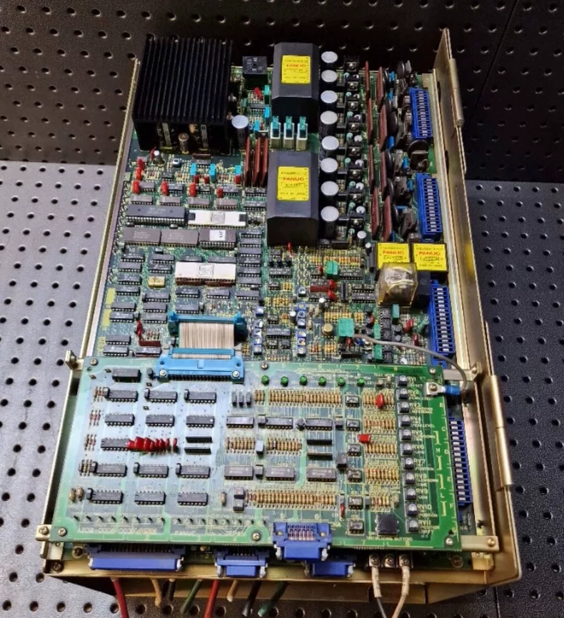 FANUC A06B-6044-H106+A20B-1000-0693+A20B-0008-0300/05C