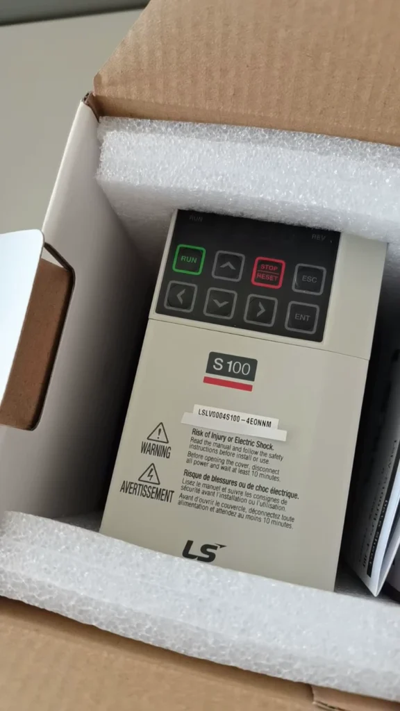 LS LSLV0004S100-4EONNM Inverter