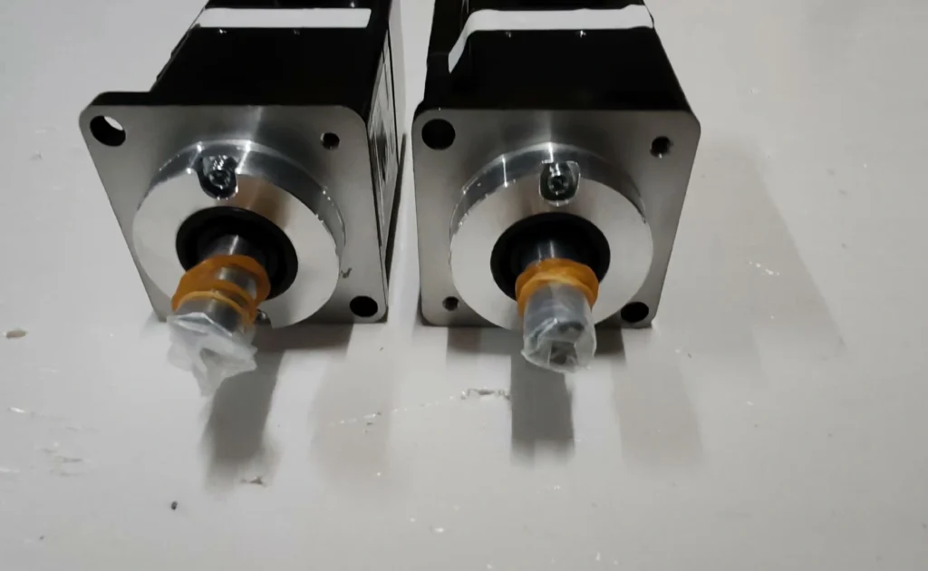 Yaskawa SGMJV-A5ADA2S Motor thumbnail