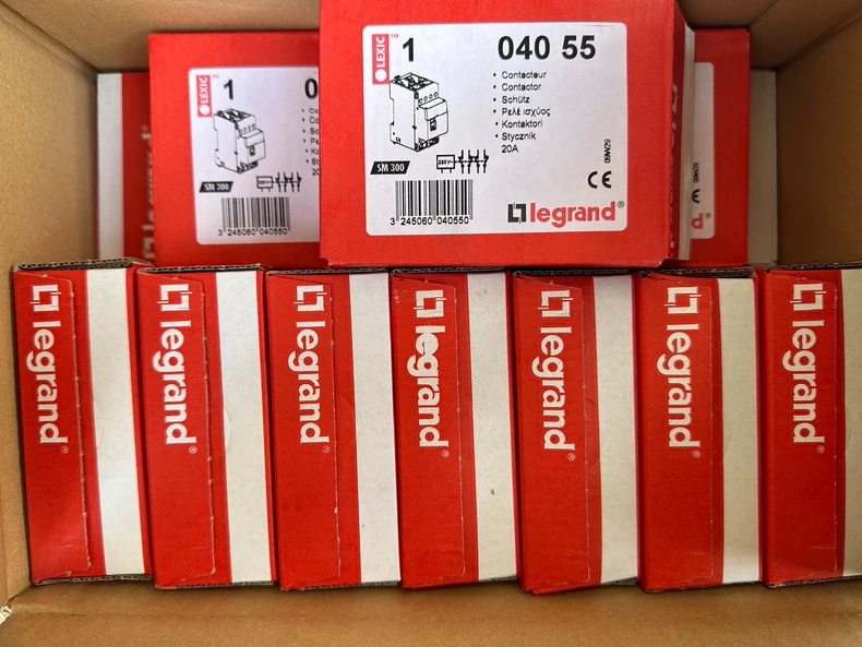 Legrand 04055 AC Contactor thumbnail