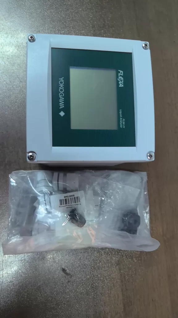 Yokogawa FLXA21-D-P-D-CH-C5-NN-A-N-LA-N-NN Liquid Analyzer