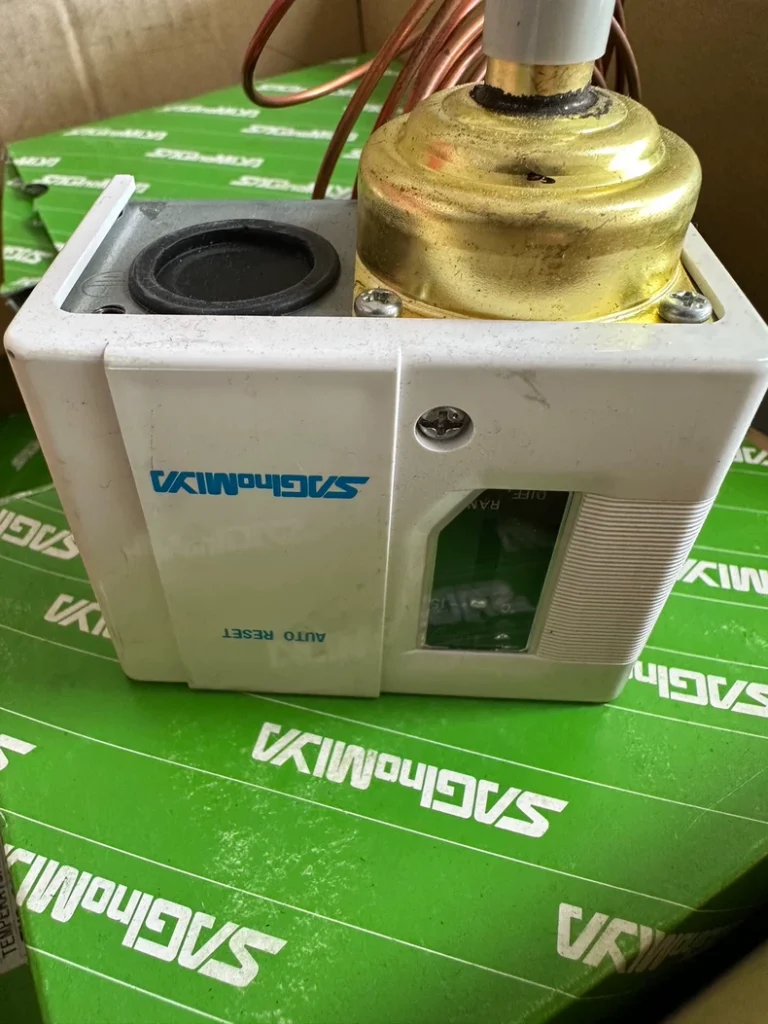 Saginomiya TNS-C1034CQ5A Temperature Switch thumbnail